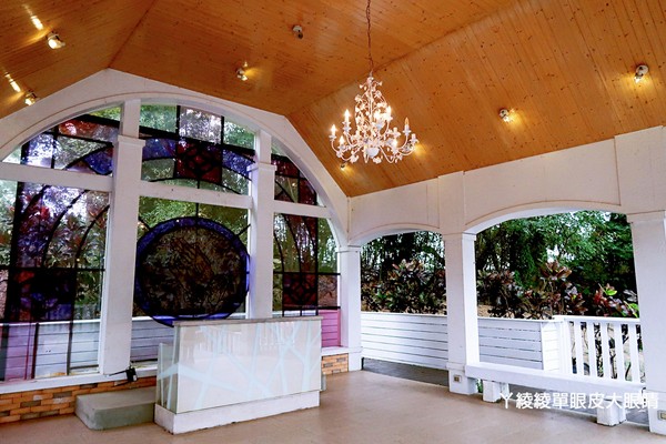 ▲新竹隐藏版落羽松秘境!带圣诞帽免费入园、布景超好拍。(图/ㄚ绫绫单眼皮大眼睛提供,请勿任意翻摄以免侵权)