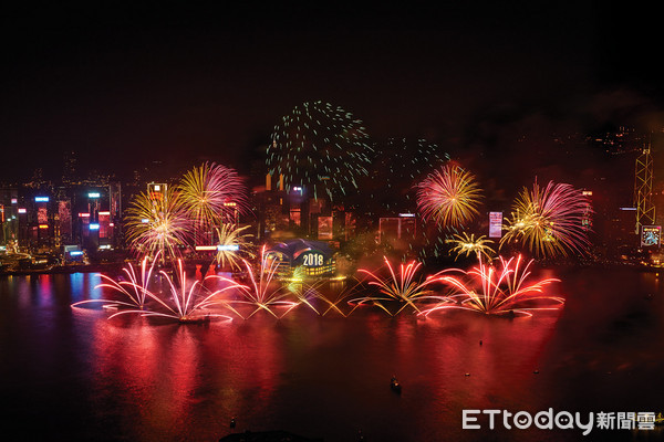 ▲香港2018跨年烟火。（图／香港旅游发展局提供）
