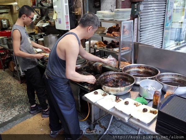 ▲台北市中正区郑记猪脚肉饭。（图／记者周Y溶吧悖? width=