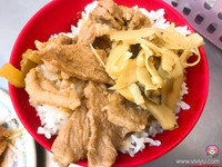 桃园大庙后深夜食堂！铜板价瓜仔肉饭、满满小菜