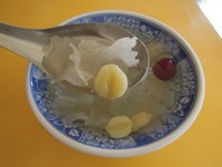 50年老味道　台北华西街阿猜嬷甜汤想起儿时回忆