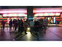 一兰拉面登台半年退烧了吗？平日晚上还要等1个小时以上
