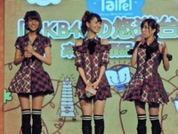 AKB48挽面初体验直喊舒服　扬言下次挑战臭豆腐
