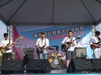 2013海洋音乐祭起跑　会前赛淡水人潮热翻现场
