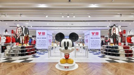 米奇老鼠踩入上海UNIQLO
