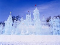 冬游日本乐冰氛！东北海道层云峡搭巴士好自游