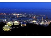 将日本最美夜景踩在脚下　10分钟就能到的“空中玻璃屋”