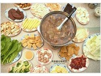 20多种中药材熬煮汤头！台中人气姜母鸭老店