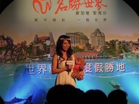 名胜世界连破世界纪录　超大海洋观景窗如置身海底