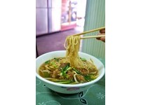 好面不含碱味！吴妈妈玉里面加浓排骨　超“销魂”