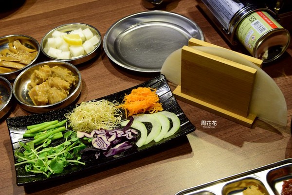▲台北新开幕Woosan韩式烤肉店。（图／周花花，甲饱没提供）