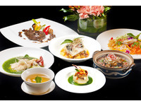 春暖花开　龙虾、鲍鱼、菲力创意入菜