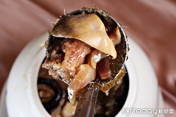 ▲金狮楼年菜餐点。(图/记者华少甫摄)
