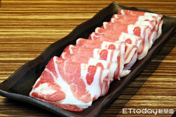 ▲武之牛炭烤牛排馆餐点。（图／记者华少甫摄）