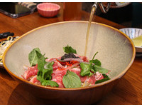 结合法料与中餐　沐越的越南料理还有松露、鹅肝酱入菜