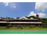 春节不挤人景点六／超像民宿小学　走过921的大象滑梯
