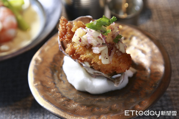 ▲%肌氨8East创作和食料理”餐厅采访。(图/记者黄克翔摄)