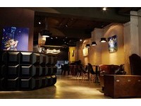 名人的店／五月天阿信“Stayreal café”请大师加持
