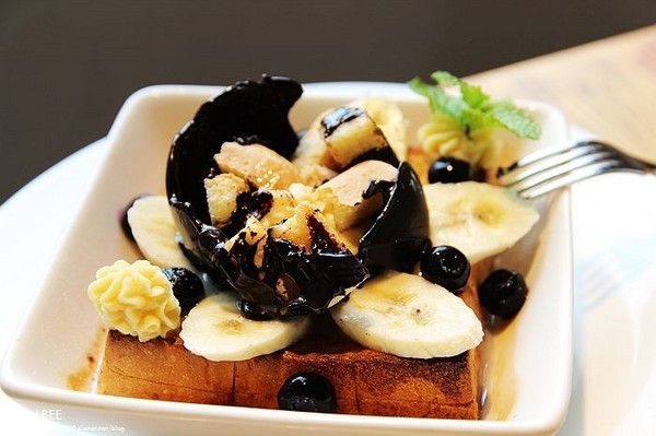 台南 圈子 Brunch.Coffee 台南公园店。（图／爱比妞提供）