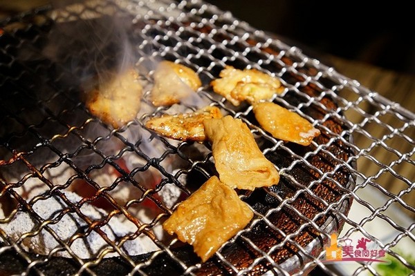 烧肉ショジョ Yakiniku SHOJO 高雄形象概念店。(图/影子提供)