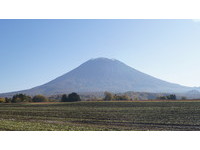 富士山双胞胎“虾夷富士”　电动单车漫游羊蹄山