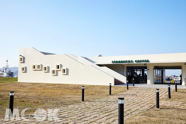 外岛星巴克门市再+1全台最北端门市独栋海景绝美