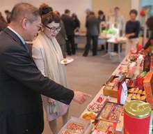 百货年菜、年礼食安优先 线上同步开卖