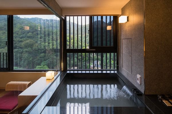 不只泡汤还有VR体验温泉饭店新地标每间都有独立汤屋