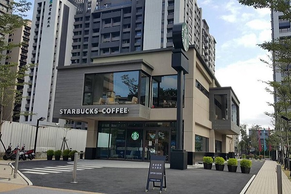 星巴克双北首设得来速手绘壁画独栋空间成在地新景点