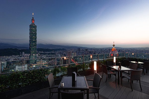 看跨年烟火不用人挤人五大景观餐厅迎接2018