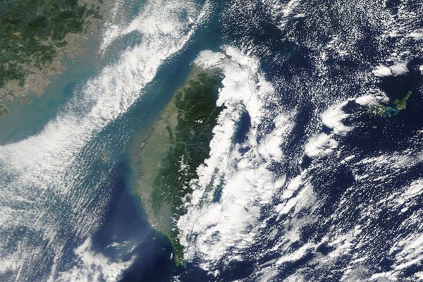 国际气象照秀台湾奇景网友热情洗版引发话题