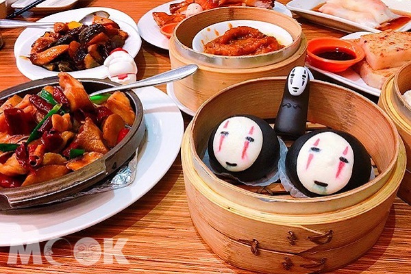 无脸男流沙包必点必拍港式饮茶餐厅人气旺