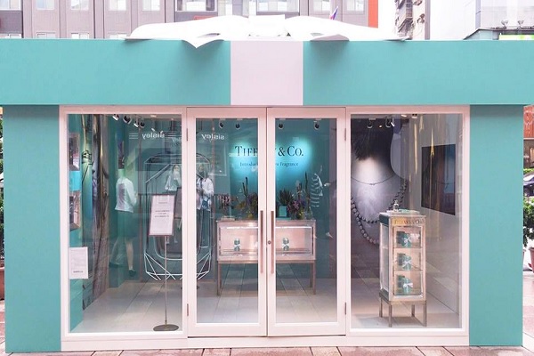 巨大Tiffany礼盒吸睛快闪店成人气打卡点