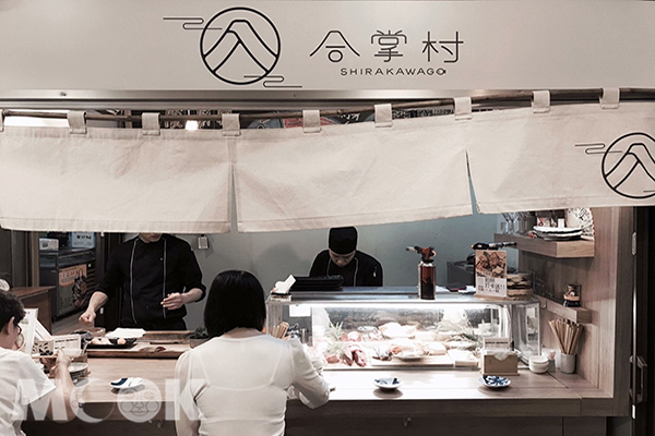 合掌村变身寿司小店美味引发排队人潮