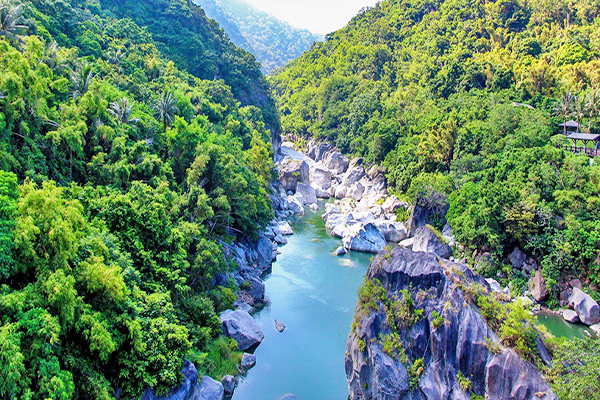 阿凡达奇景台湾也有台东溪谷秘境俯瞰山海