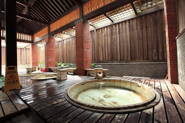 泡好汤不用花钱全台五大免费温泉景点