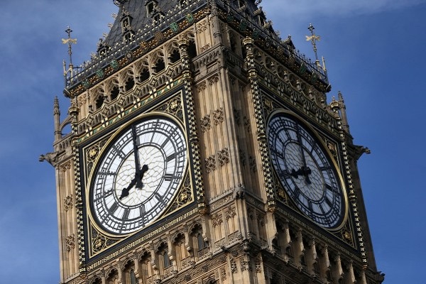 英国大笨钟维修4年听不到声音