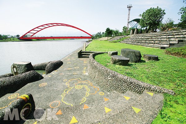 宜兰国际童玩艺术节从早到晚穿越时空历险