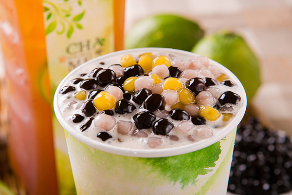珍珠溢出满成山难以置信台中饮料店