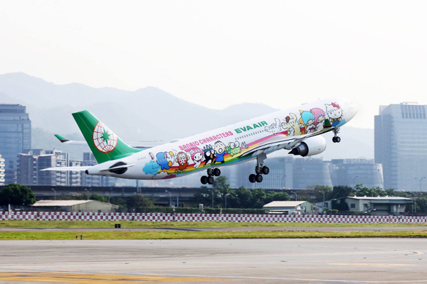 史上最萌旅行团长荣航空彩绘机嘉年华超欢乐