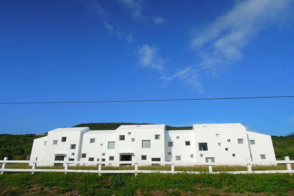 蓝天白云Ｘ异国情调全台五大纯白建筑