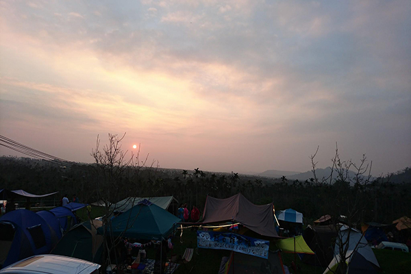 草地翻滚Ｘ云海翻腾亲子旅游露营强推