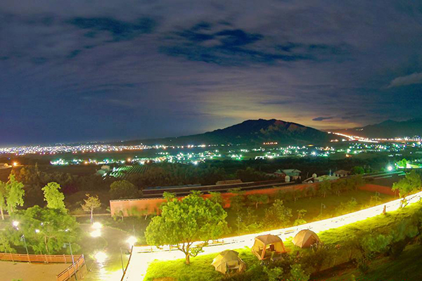270度温泉夜景星月大地景观餐厅