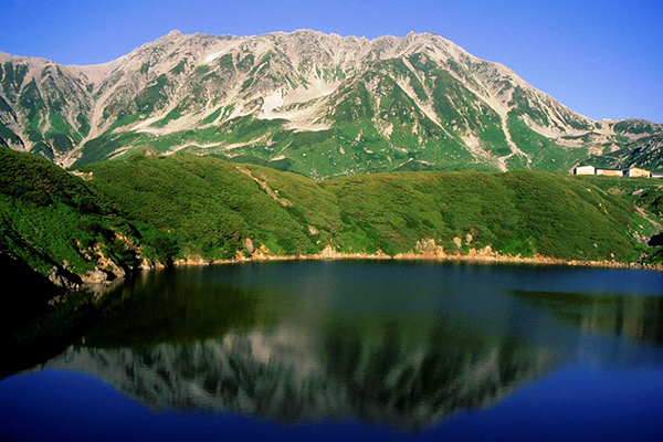 令人屏息必访绝景日本三大灵山