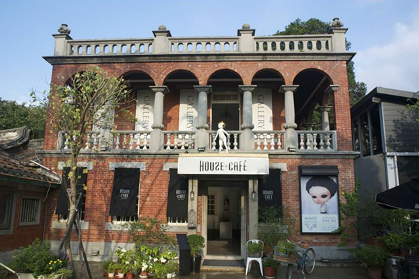 文青必访咖啡厅百年红楼变身欧式艺廊