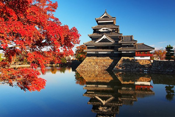 日本五大古城枫红极致秋色