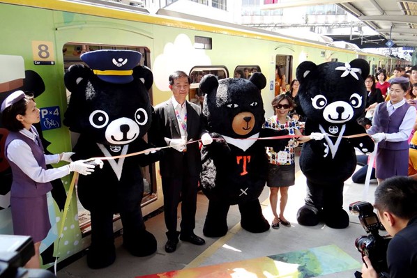 喔熊餐旅熊推观光OhBear微笑观光列车首航
