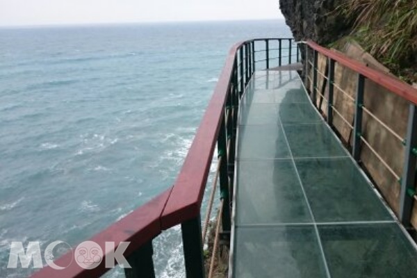 亲不知子天空步道好刺激脚底下就是悬崖
