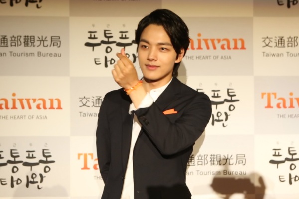 韩星吕珍九代言台湾观光掀哈台潮流