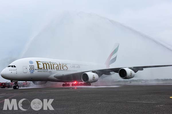 阿联酋A380天天飞台湾机票优惠票价太诱人